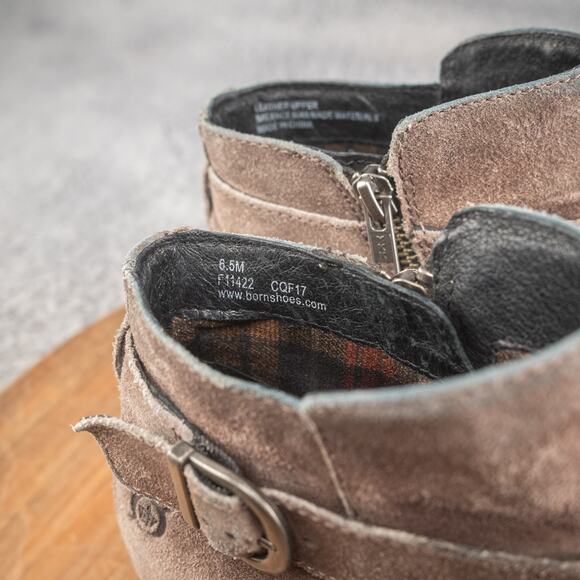 Born Women's Trinculo Boot Sz 6.5 Block Heel Distress Brown Leather Boho Bootie - Picture 6 of 7